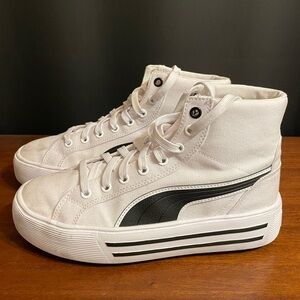 Platform Puma Sneakers!